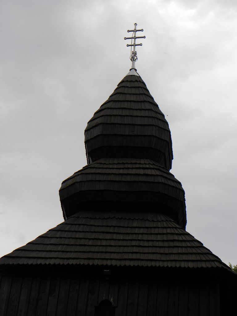 Filial wooden temple in Ruská Bystrá, century 1730 by Škovran Milan