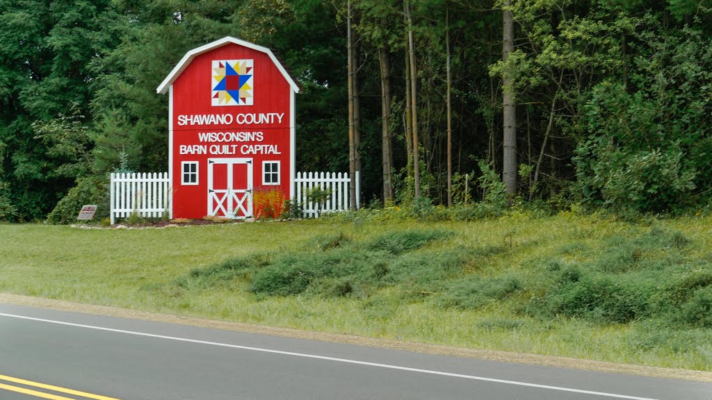 Wisconsin's Barn Quilt Capital by D200DX