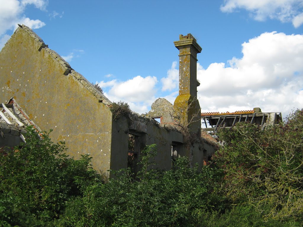 Ruins of former cholera hospital, Flat Holm. by Bob&Anne Powell