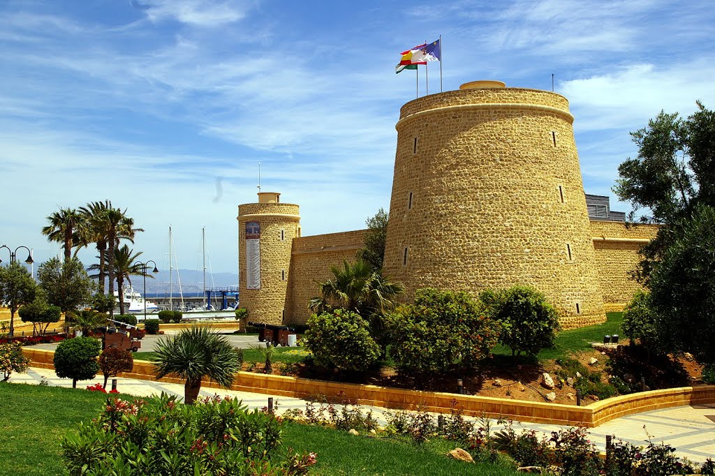 Castillo de Santa Ana, Roquetas de Mar, Almería, Andalucía, España by Antonio Alba