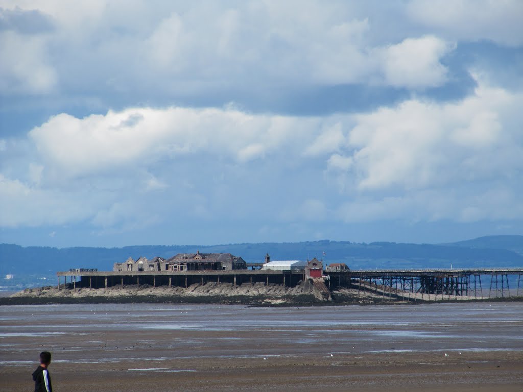 The old pier at Weston-Super-Mare by oldchippy