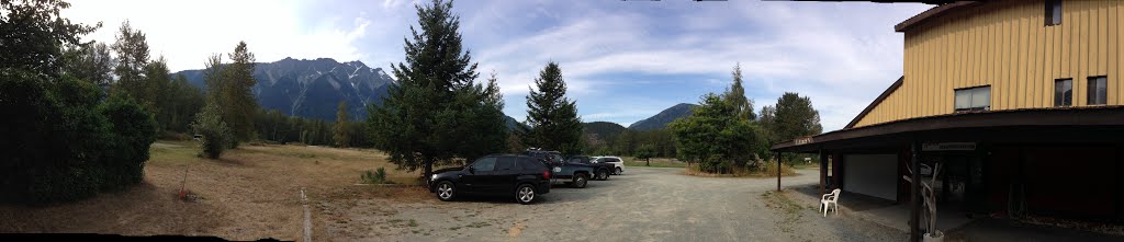 Panorama near Pemberton by Thom Jones