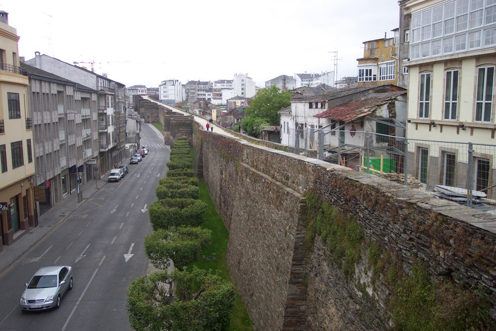 Muralla romana de Lugo by SlimJean