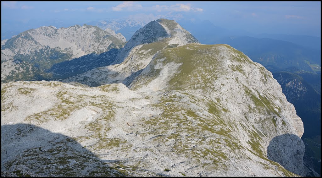 Bildmitte Fritzerkogel, links Hochkarfelderköpfe by Steidl Normann