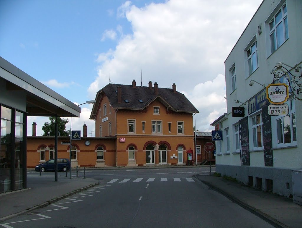 Bahnhof Langenargen by Richard Mayer