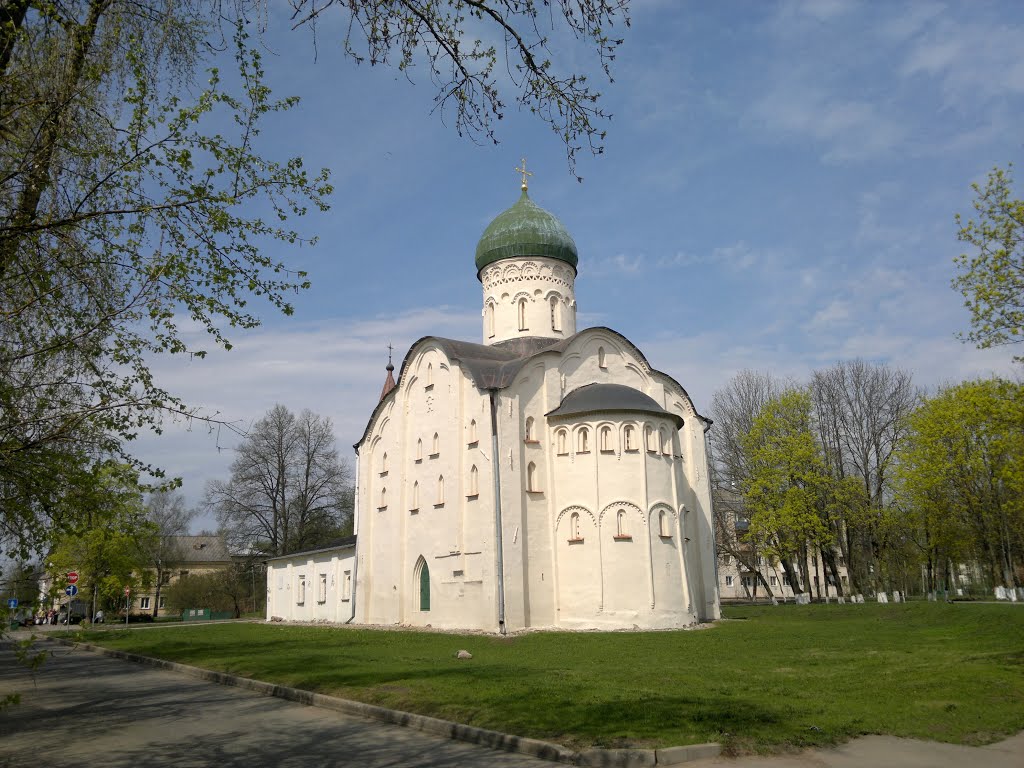 Церковь Фёдора Стратилата на Ручью (Church of St. Theodore Stratilatus on the Brook, Veliky Novgorod) by aakle