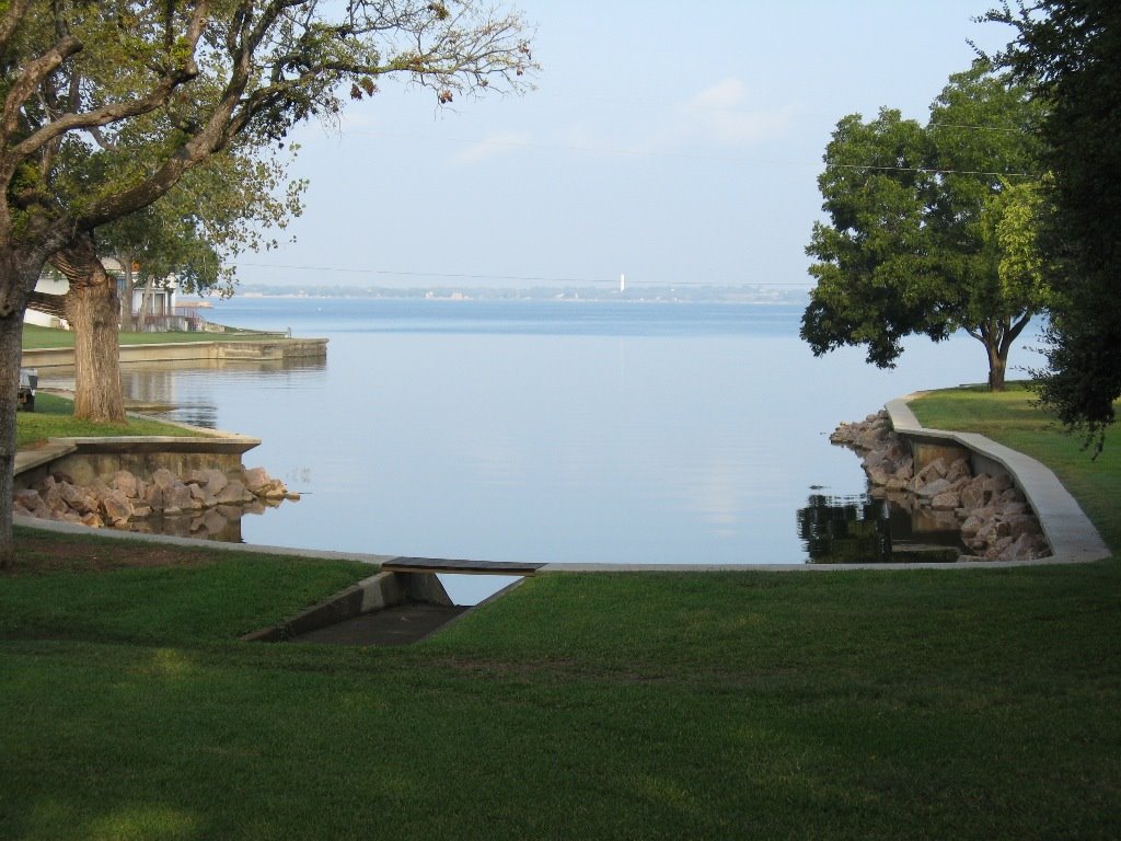 Lake Buchanan by leodangelo