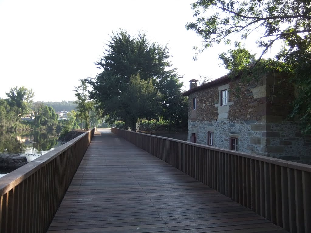 Ponte do Passeio de lazer junto a Azenha Rio Ave Trofa by JoaquimRebelo