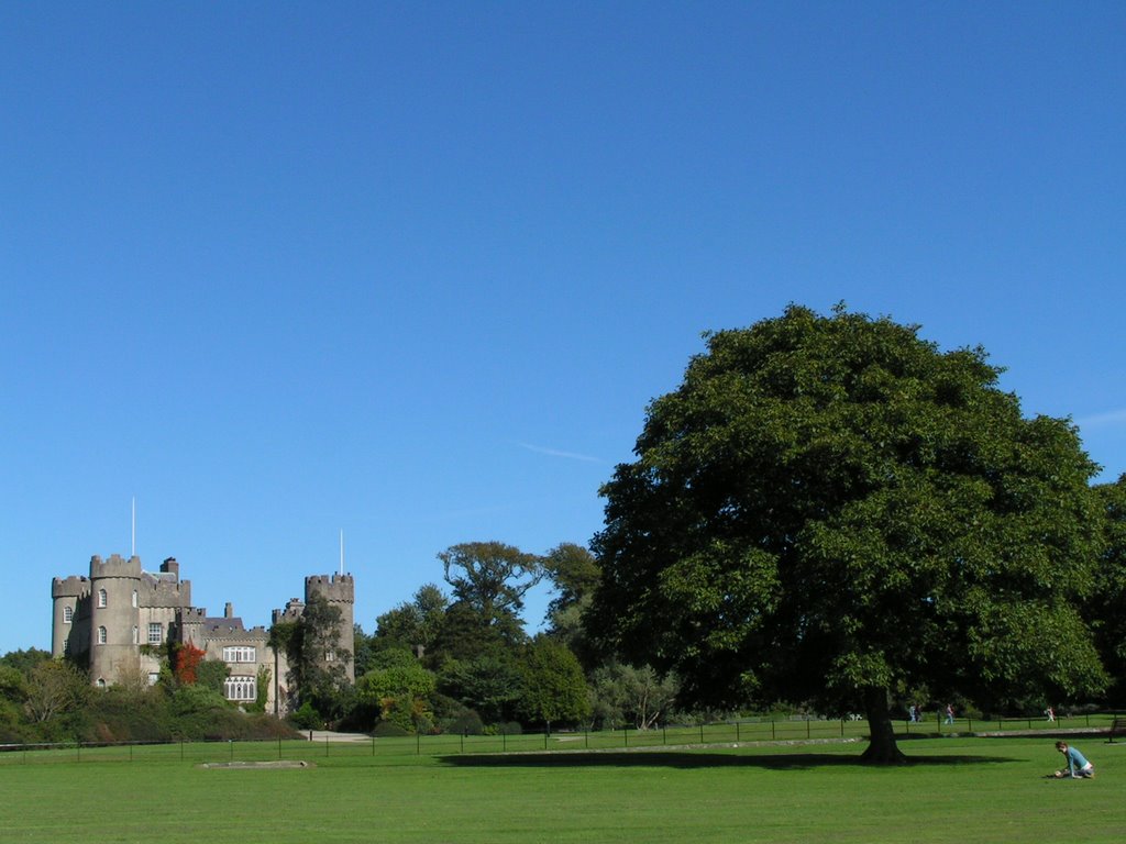 Malahide, Ireland by dzid