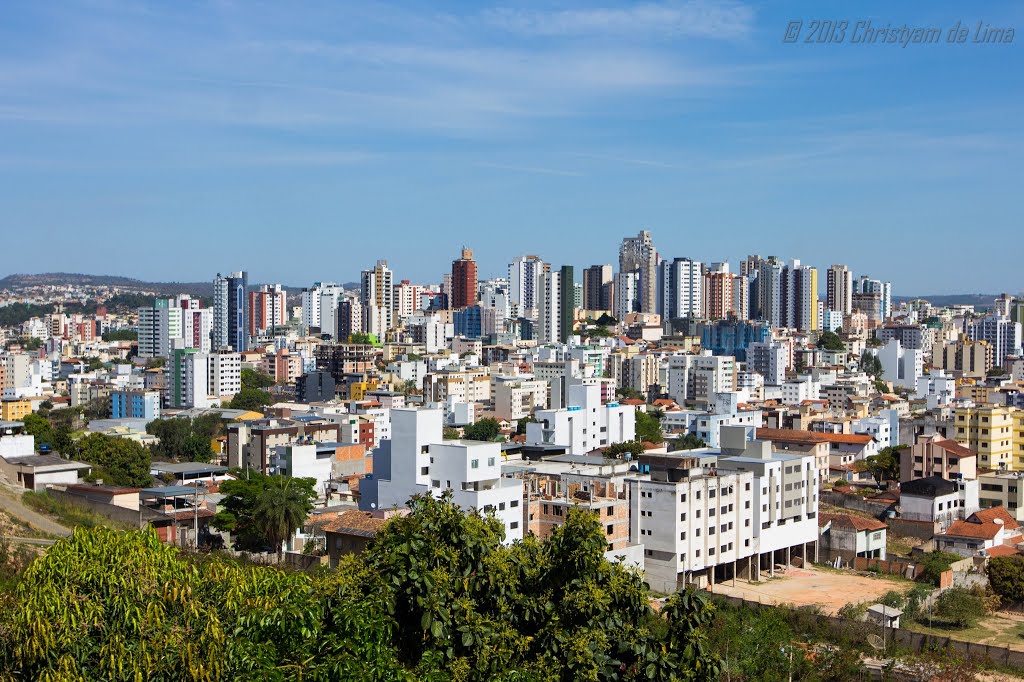 Skyline de Divinópolis by Christyam de Lima