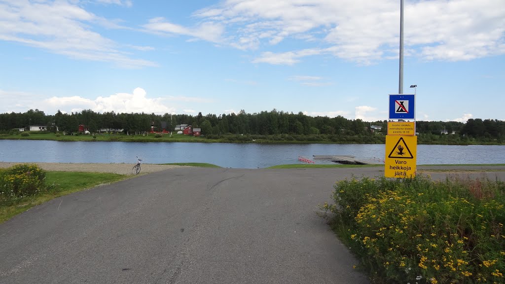 Kitinen River at Sodankylä, Lappland by saschafuchs