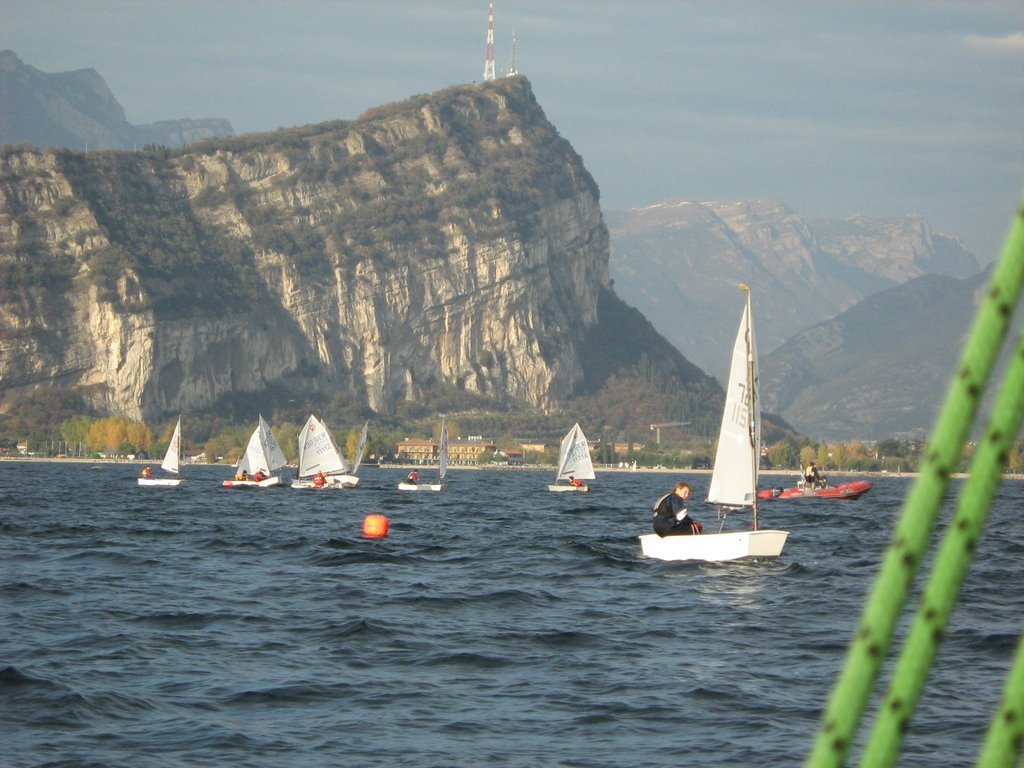 Barche sul lago di Garda by FOTO-MILAZZO