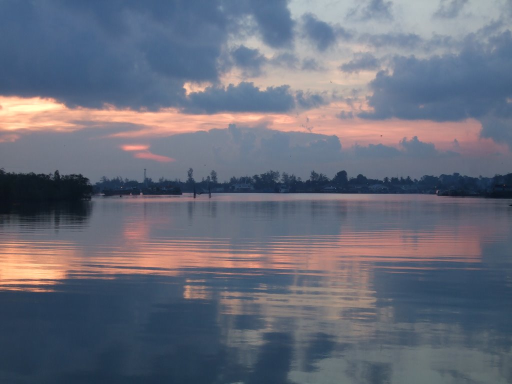 Belitung Sunset by vorkutaman