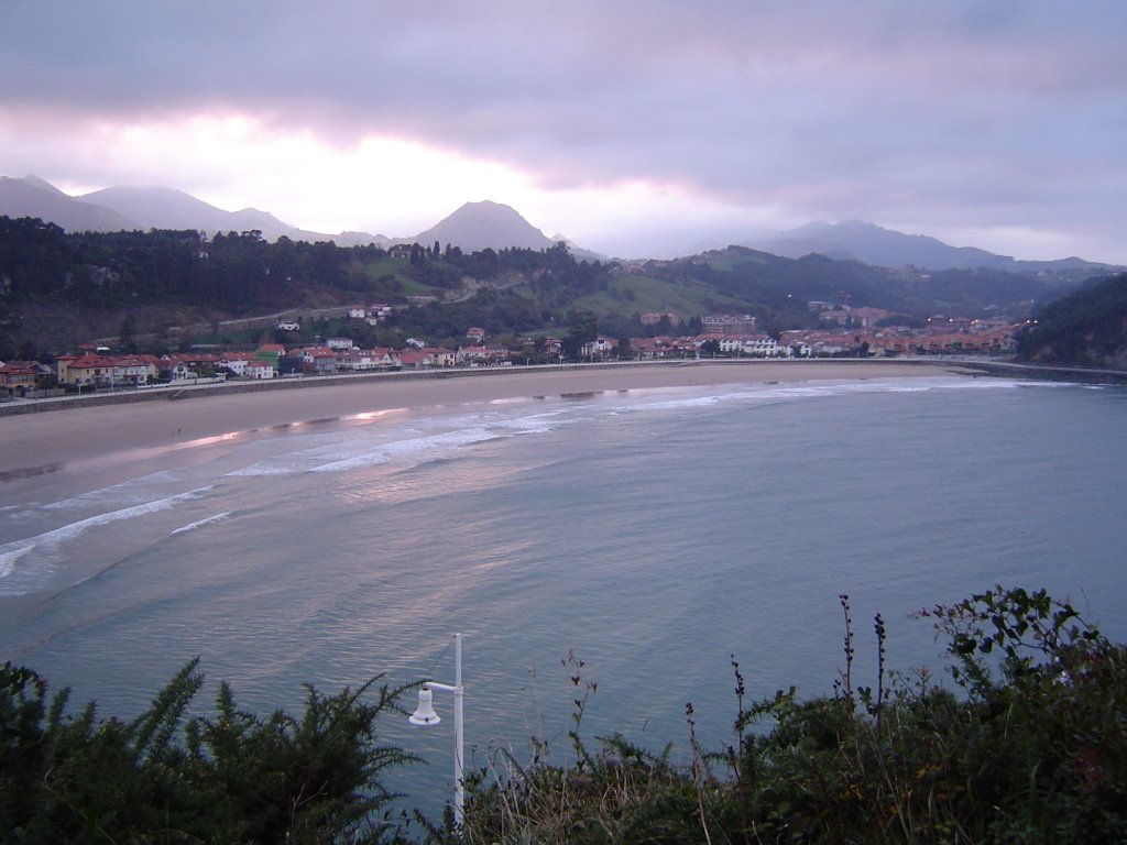 Playa de Ribadesella by eduardo.64