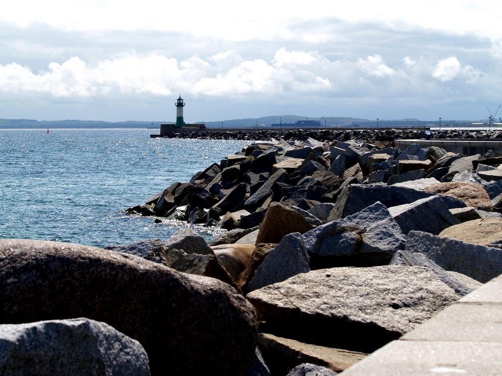 Sassnitz - Leuchtturm by rene.follmann