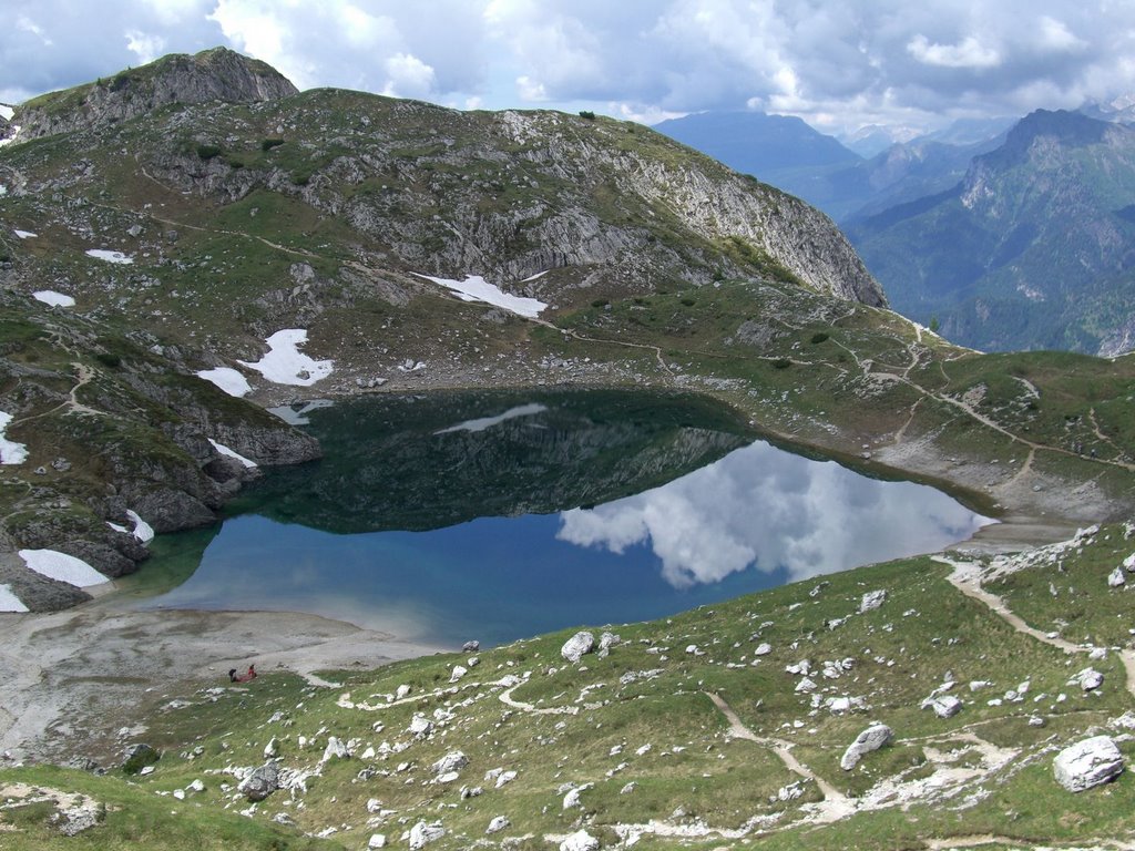 Lago Coldai by Michele Benvegnu