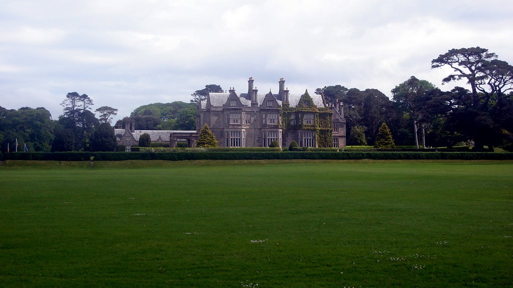 Muckross House, Killarney, Ireland by scottmais