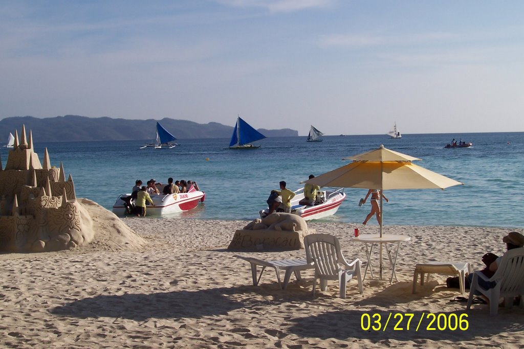 white sand castle at Boracay by gerhontiveros