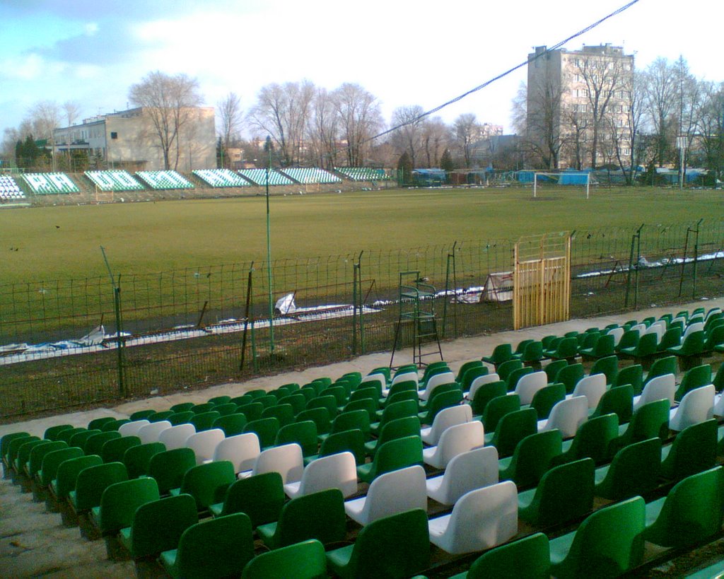 Biało - zielony Stadion Radomiaka by geo573