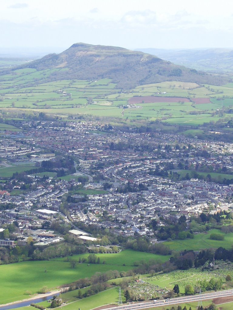 Abergavenny & Yskyryd Fawr by welshgog