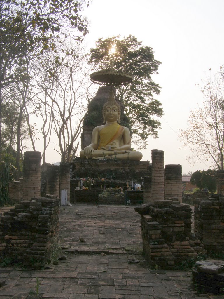 Wat Phra That Song Phi Nong by CHAMRAT CHAROENKHET