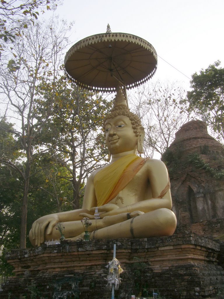 Wat Phra That Song Phi Nong by CHAMRAT CHAROENKHET