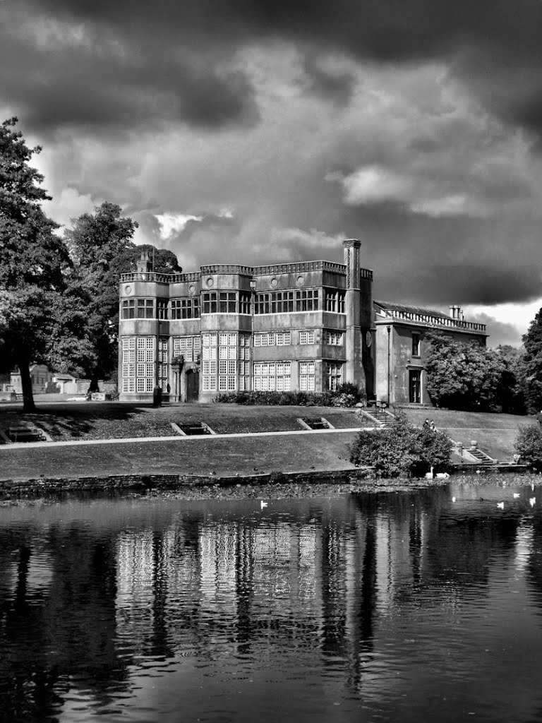 Astley Hall, Chorley by Mike Pendry