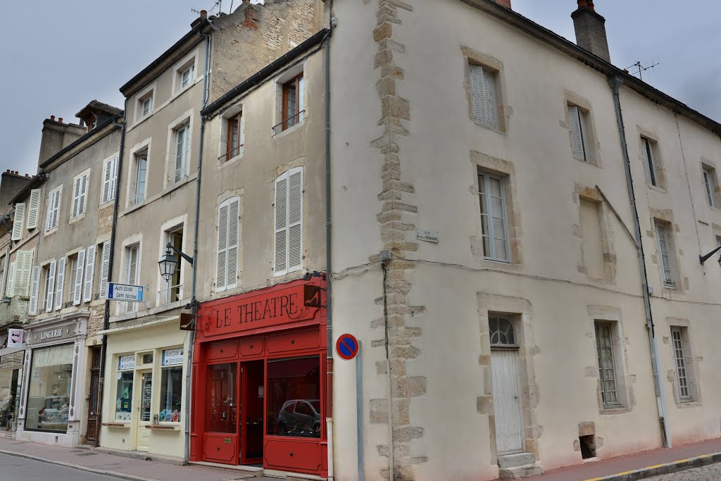 Beaune, Frankreich by Norbert Kurpiers