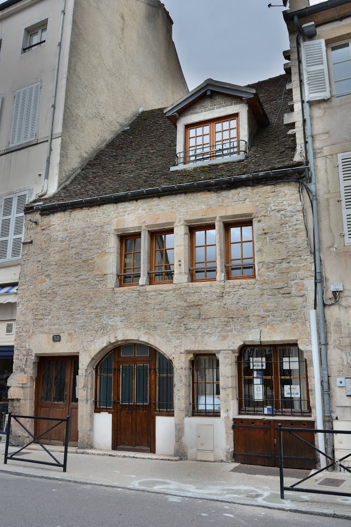 Beaune, Frankreich by Norbert Kurpiers