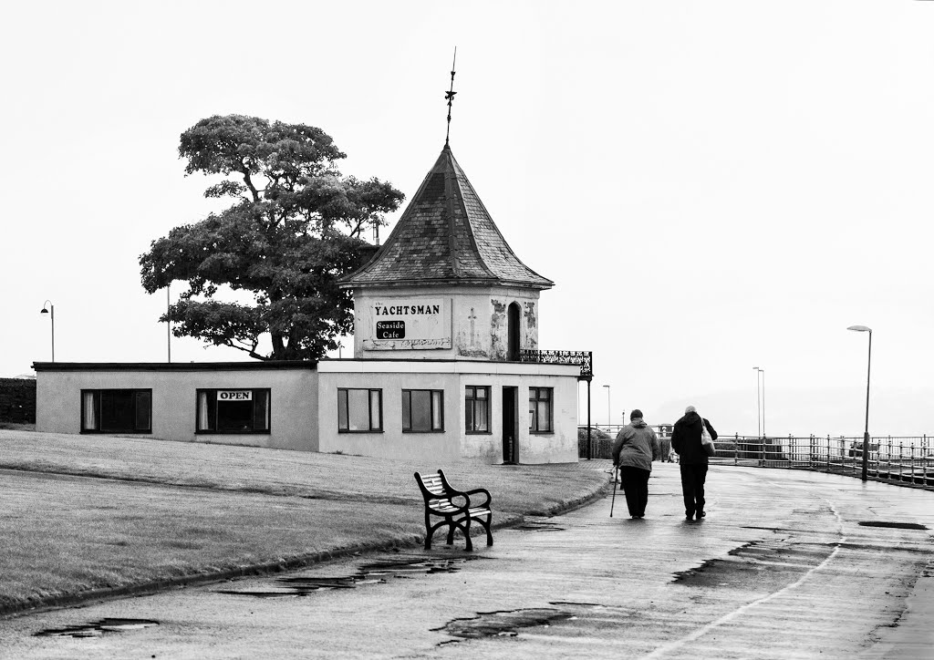 'Yachtsman Seaside Café', Dunoon by Joe Son of the Rock