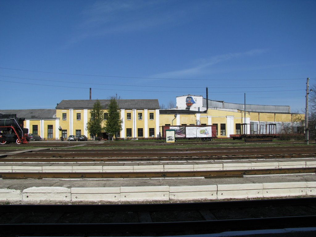 Gulbenes lokomotīvju depo - locomotive depot by valniz