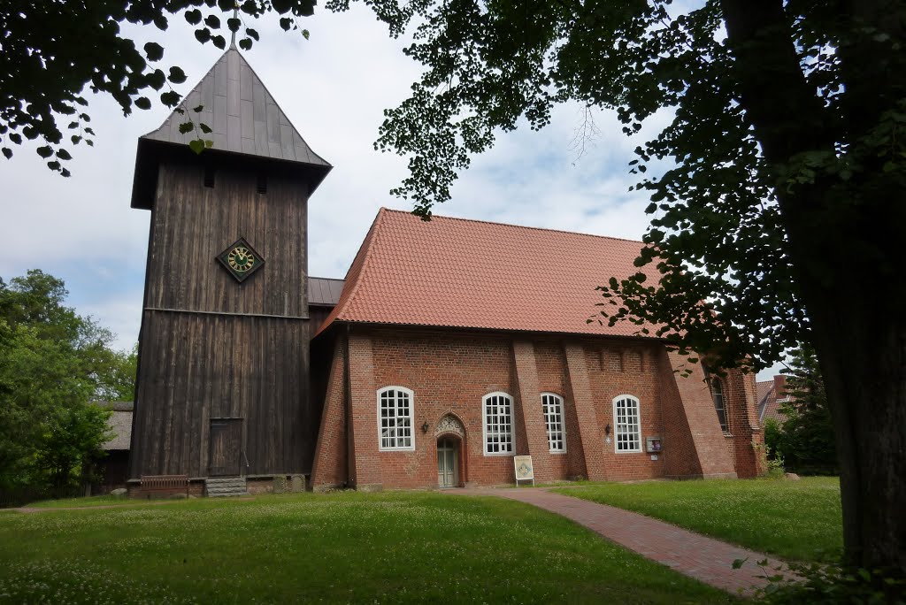 St.Laurentius-Kirche Müden/Örtze by Brigitte Heck