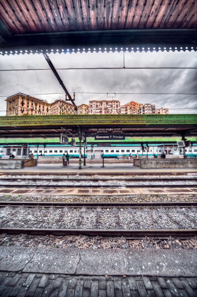 Genova, stazione di Piazza Principe. Genoa, Italy by paolomargari.it