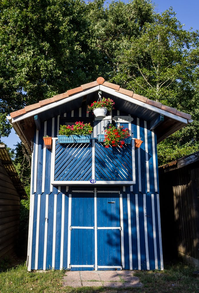 Oysterman's cabins, Port of Biganos, France - Cabanes d'ostréiculteurs by cmd137