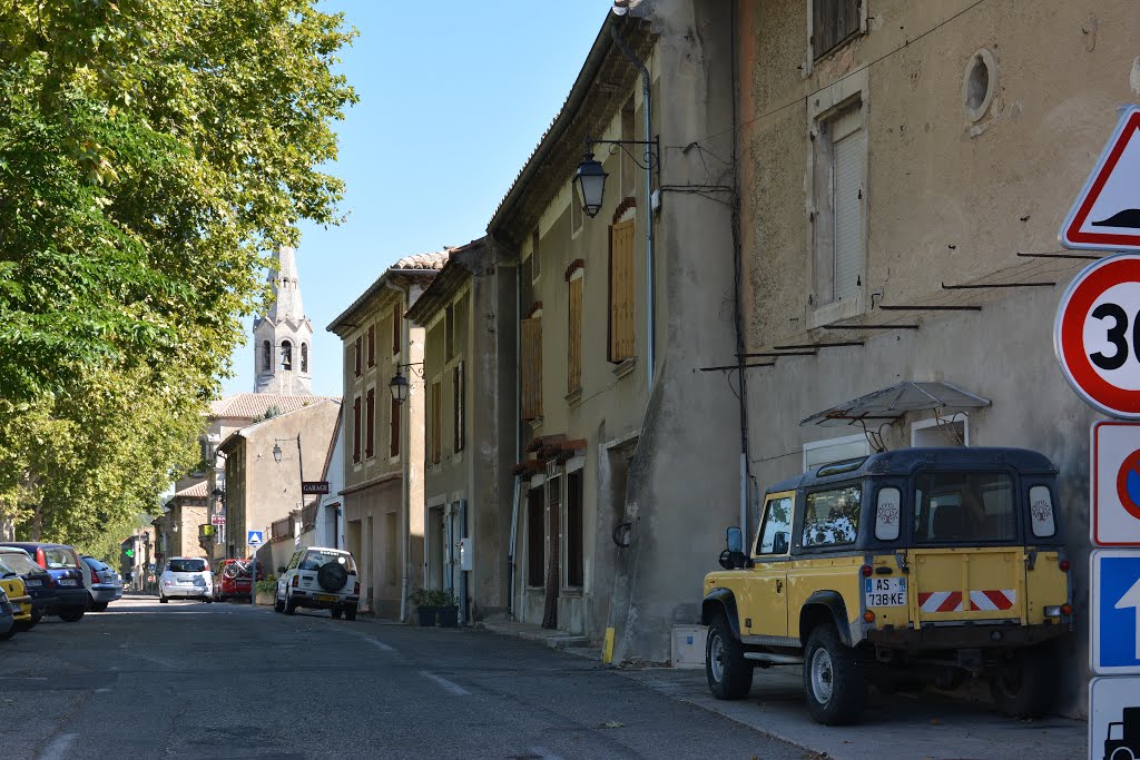 Mornas, Frankreich by Norbert Kurpiers