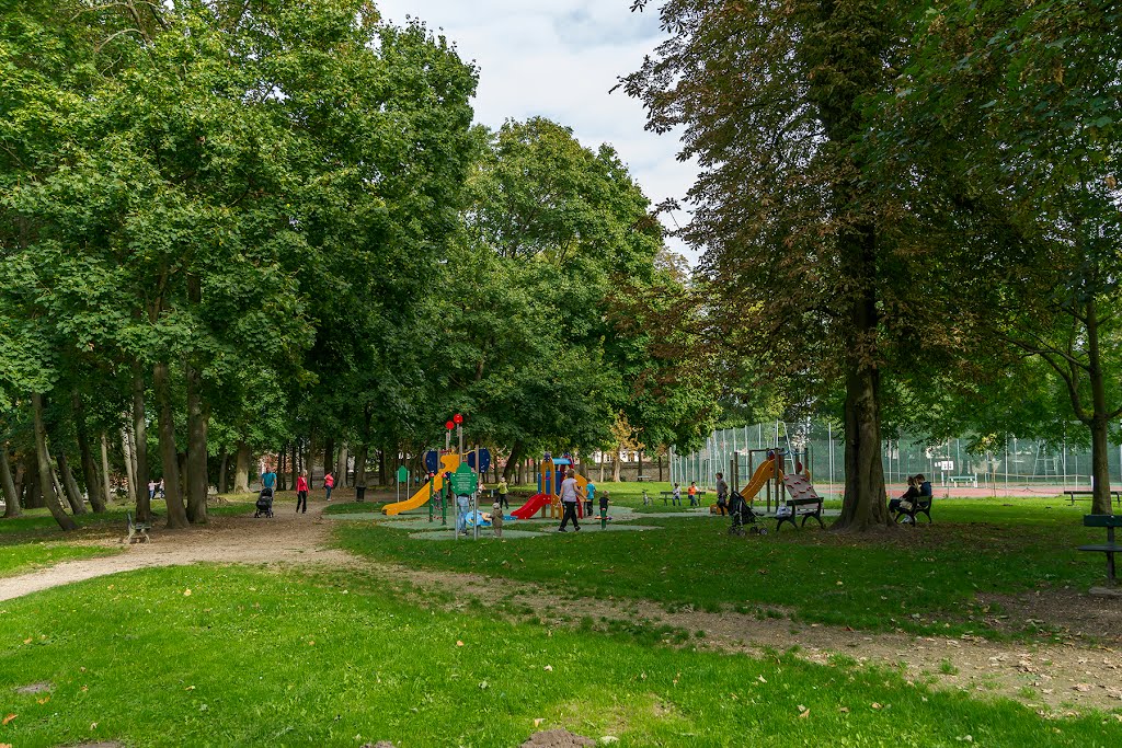 Parc château d'Aramont Verberie by Berpiet