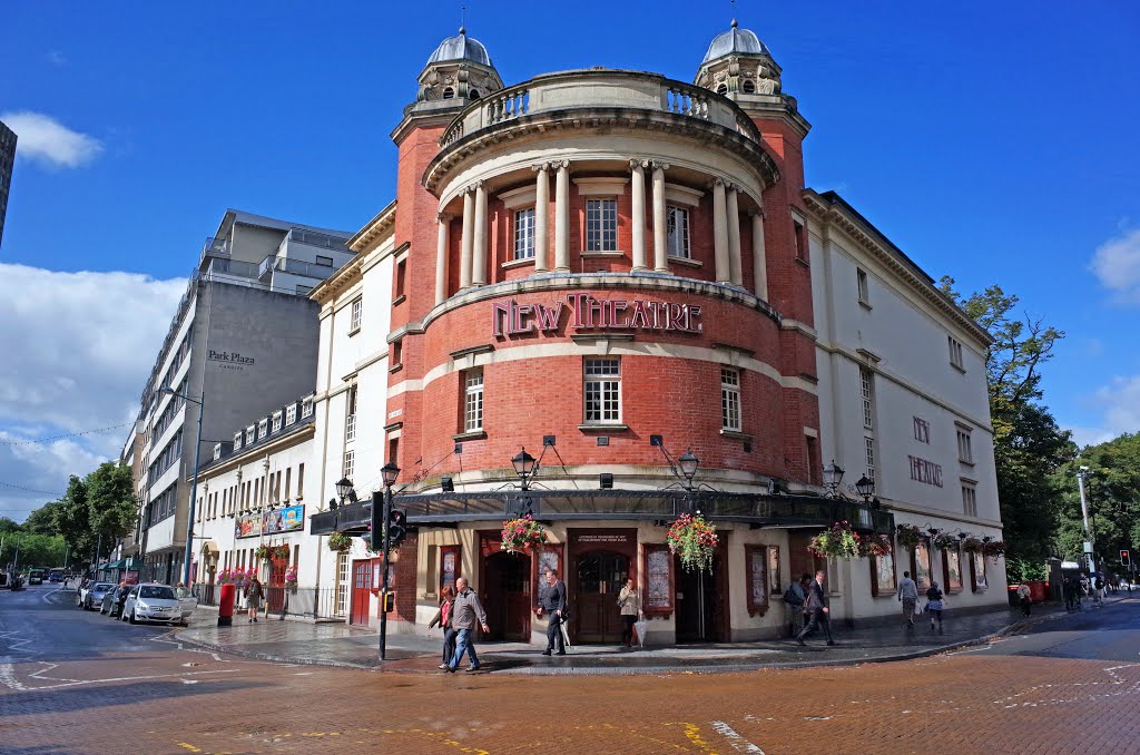 CARDIFF NEW THEATRE by Alan McFaden