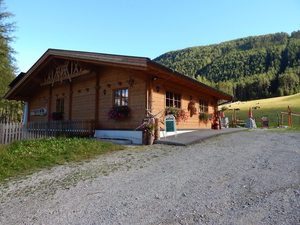 Obsteig / Obsteig - Wald / Finsterflecht / Tirol / Austria: Die "Grünberg - Alm" mit sehr schönem Spielplatz für Kinder. Abgelichtet im September 2013. Obsteig / Obsteig - Wald / Finsterflecht / Tyrol / Austria: The "Grünberg - Alm" with a very nice playground for children. Photographed in September 2013. by © "Earth Views"