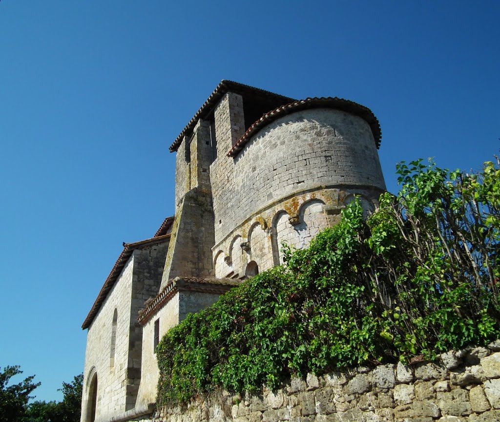 Eglise de Lusignan Grand by pauldeville