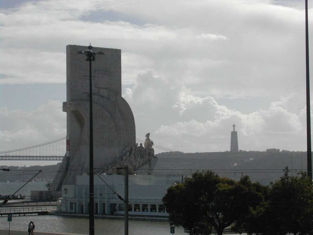 Lisbona - Monument of Discoveries by ilsamu