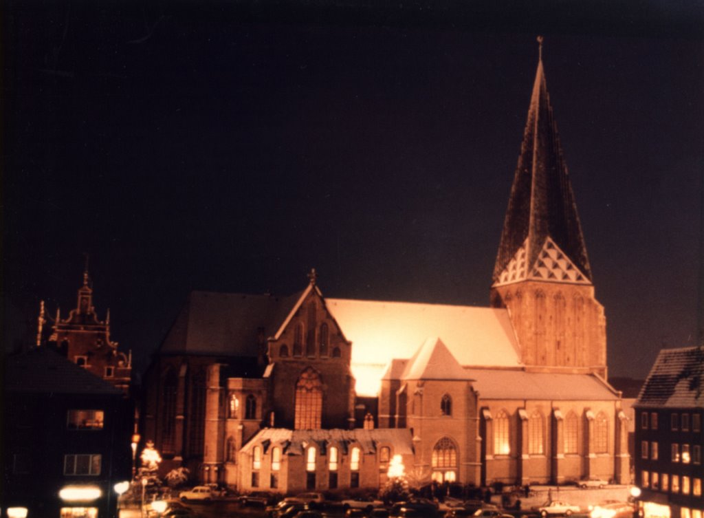 St. Georg Kirche bei Nacht by Peter491