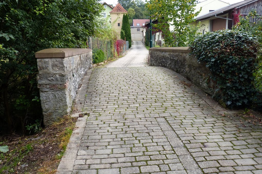 Fußgängerbrücke über de Welzbach, 18. Jh. by WanderGroschi & CGK