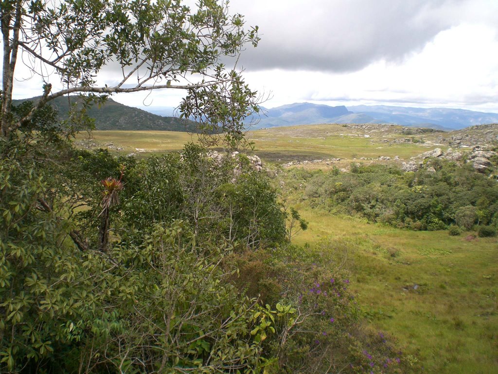 Campinas - Serra do Gavião - Felício dos Santos by Eduardo Gomes