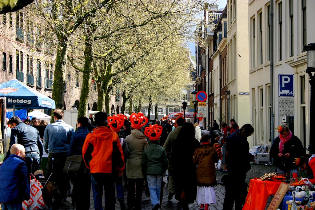 AR Utrecht/Breedstraat/Koninginnedag (birthday of the queen) 2006 by ©arnold.rog/nl