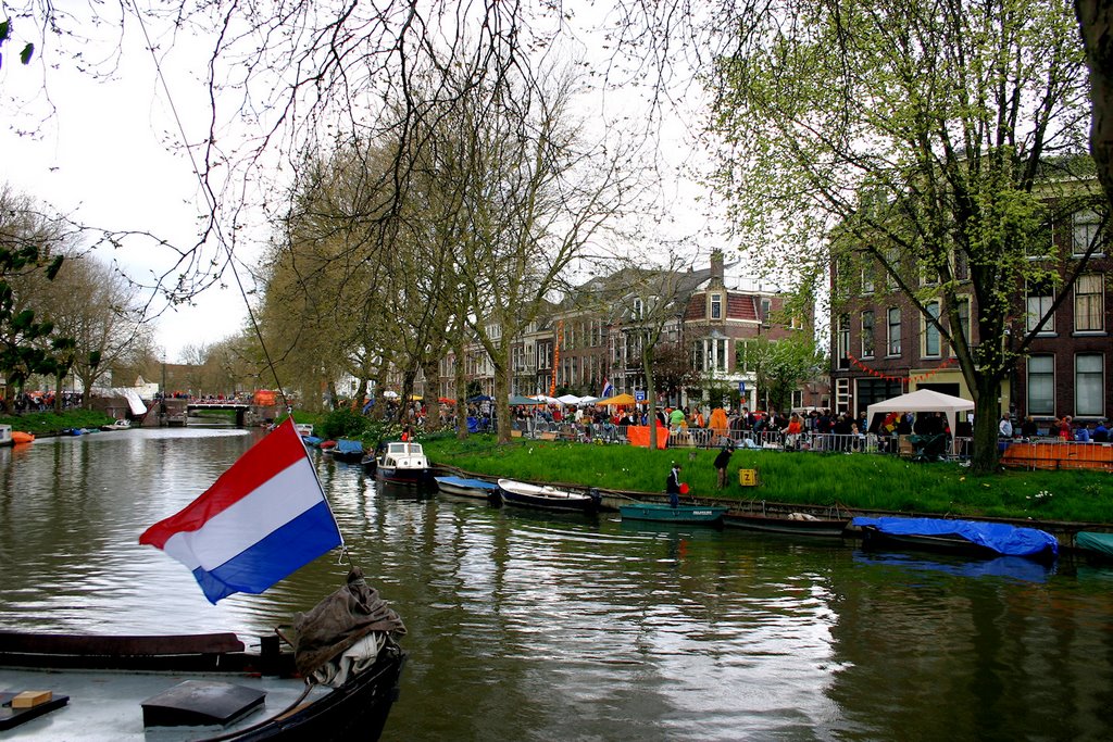 AR Utrecht/Weerdsingel/Koninginnedag (birthday of the queen) 2006 by ©arnold.rog/nl