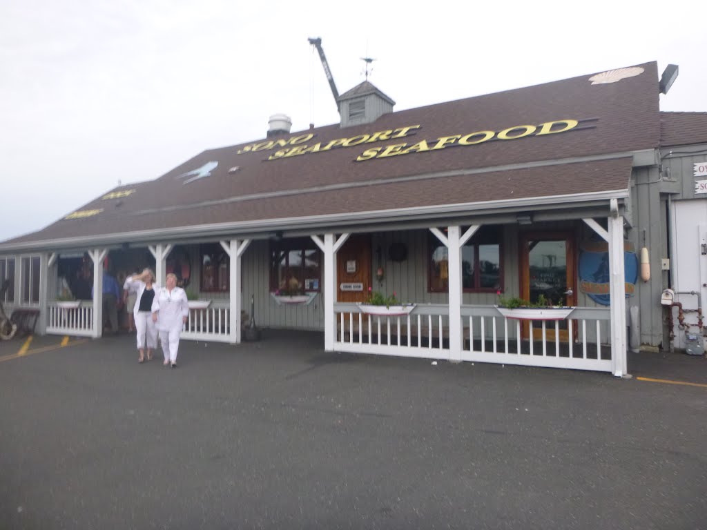 The Sono Seaport Seafood Restaurant by Robert'sGoogleEarthPictures