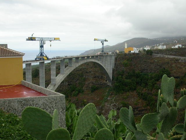 Los Sauces. Viaducto o puente? by onTi