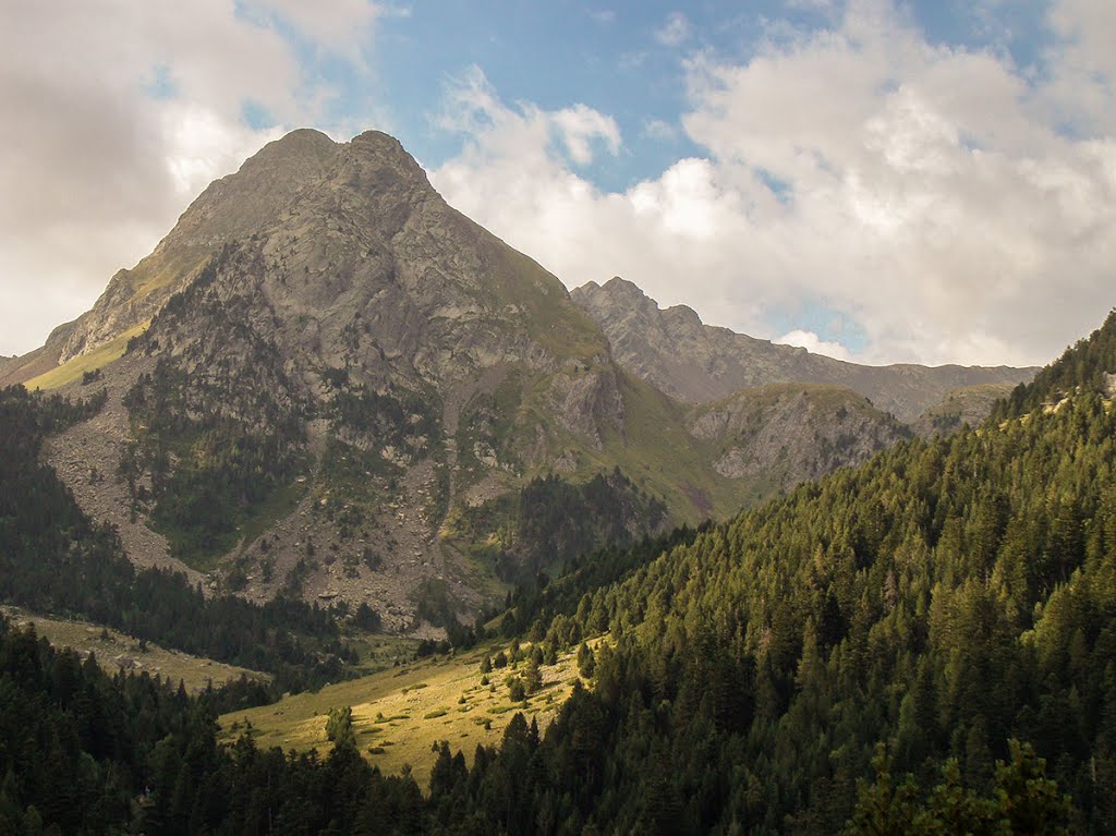 Aigües Tortes - Parque by Ignacio Diaz Triviño