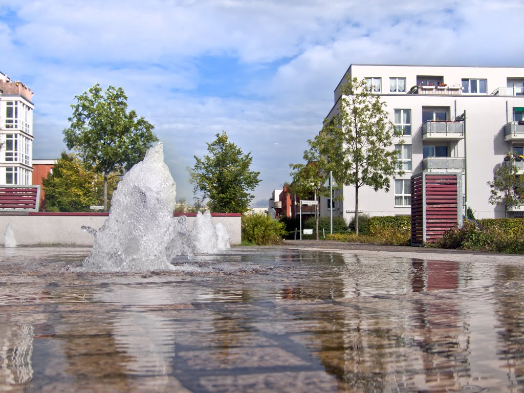 Brunnen in Hellersdorf by www.fotograf1.npage.de