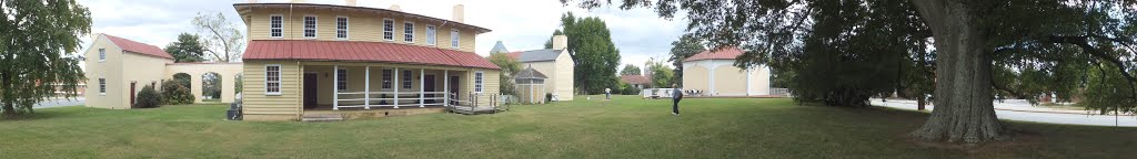 Panorama of rear of House----st by SteveTysinger